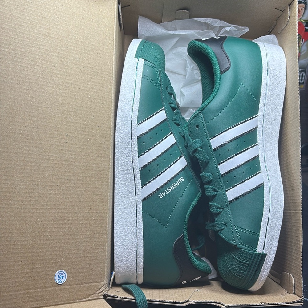 Adidas if3633 superstar green/white/black originals new in box